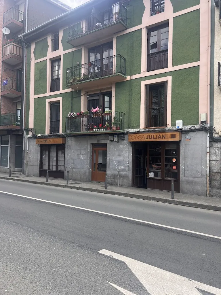 Karla Miranda_Casa Julián_Tolosa_review