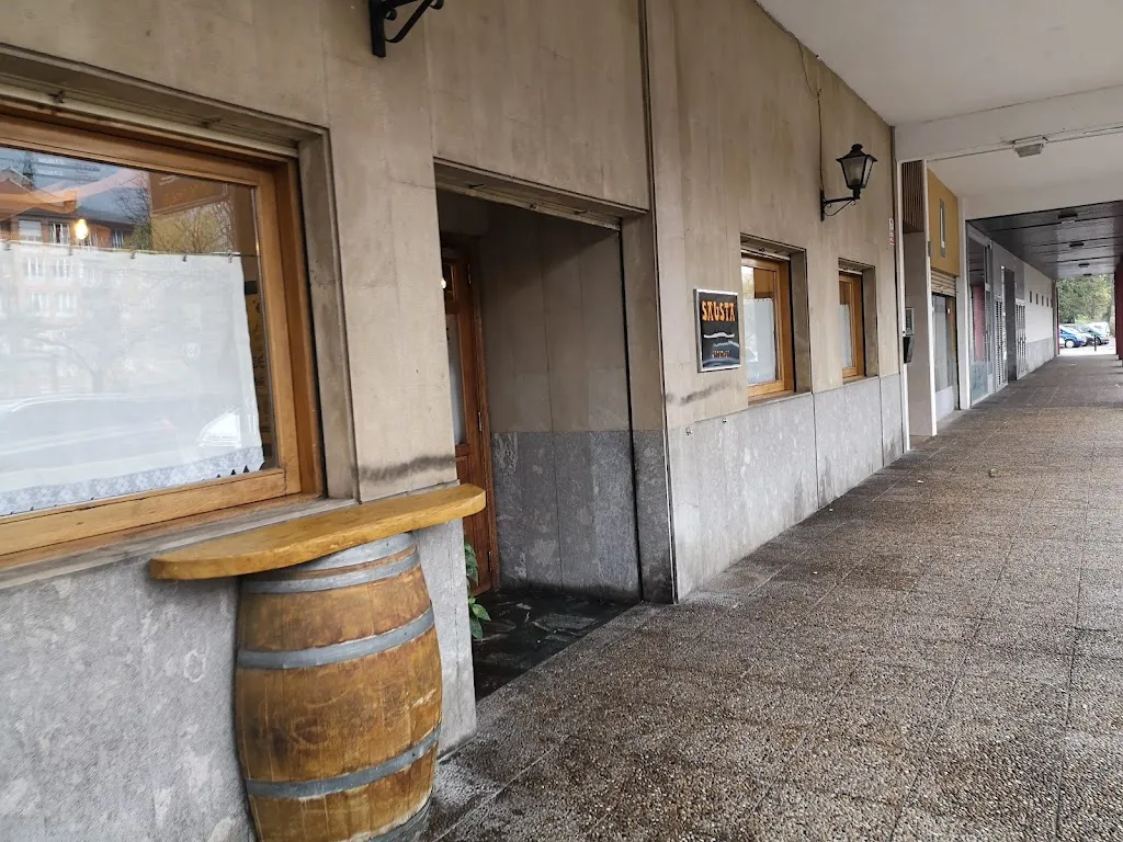 Ion Ander Altube_Sausta_Tolosa_review