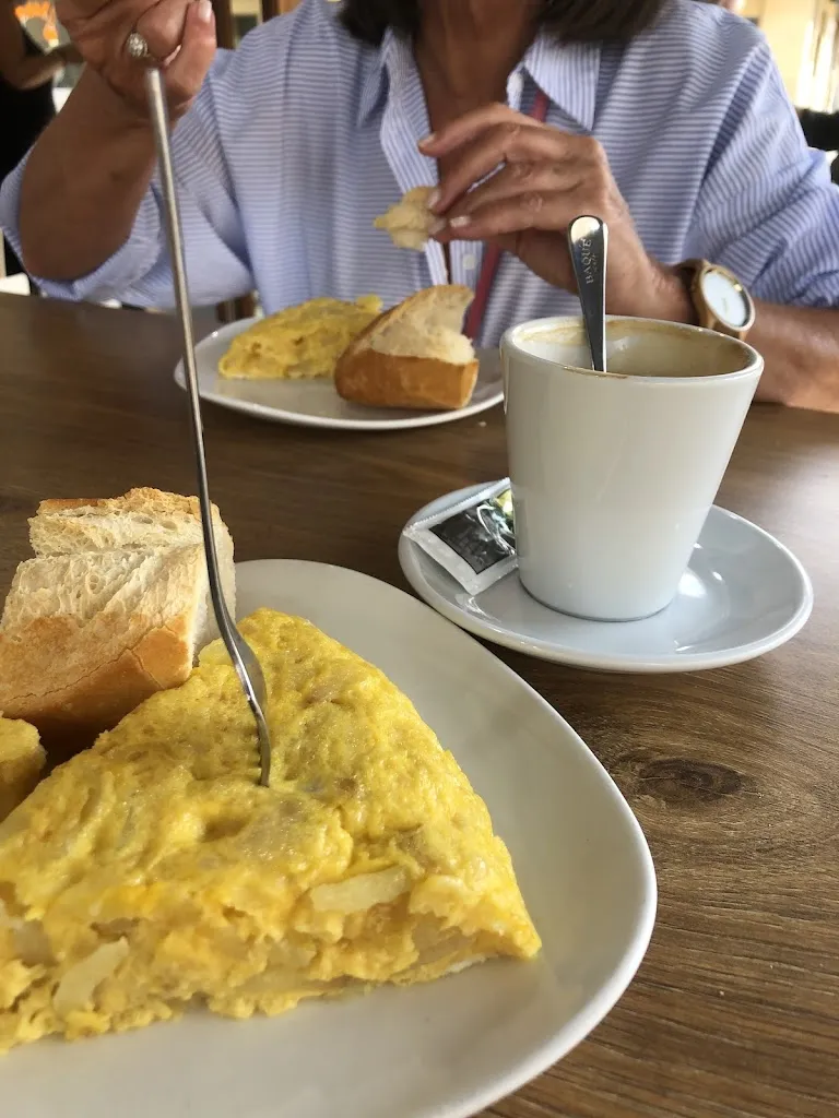 Lide Garmendia_Kate Karela_Tolosa_review