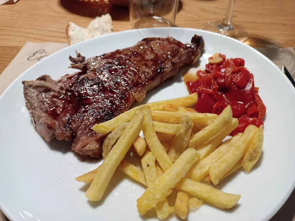 Bar Egarri_Zizurkil_slider_image_2