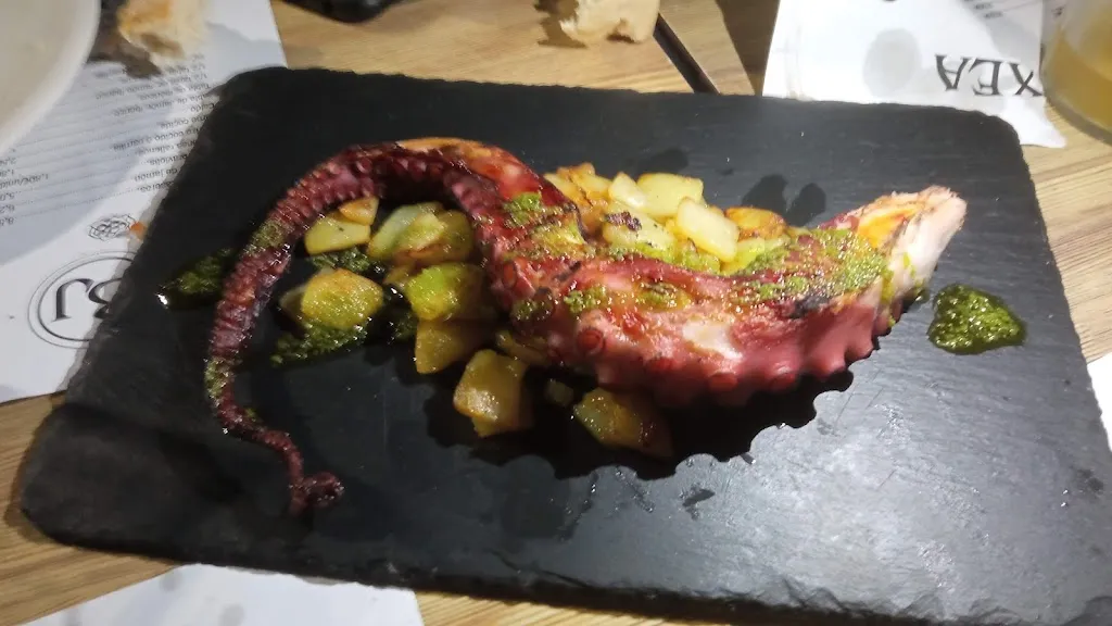 Beibategi Jatetxea_Zizurkil_slider_image_3