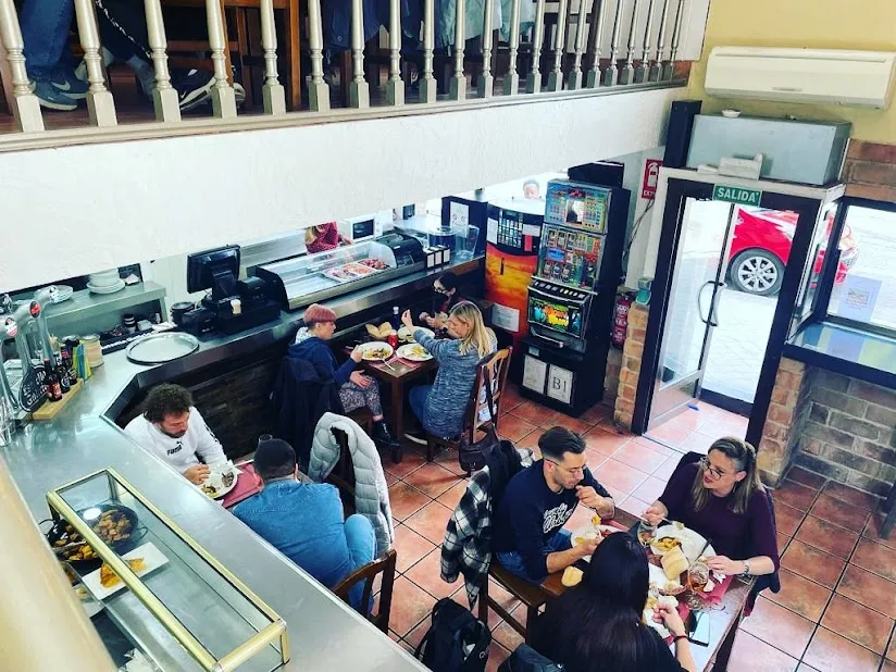 El Oasis Bar Restaurante_Viveros_slider_image_3