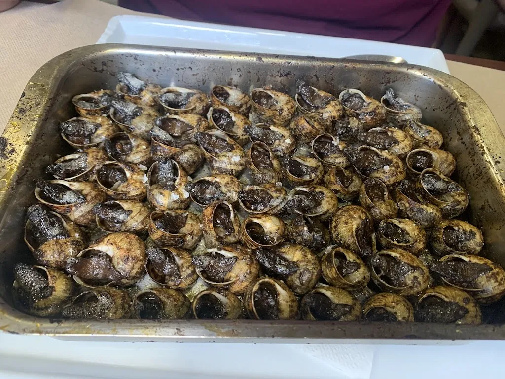 Carles Roy i Hom_Bar Restaurant Aiguaviva_Aiguaviva_review