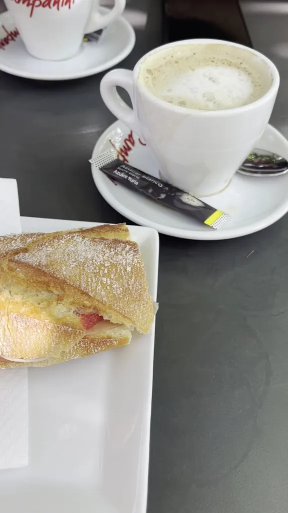 Magdalena Mirowska_Agumas_Albanyà_review