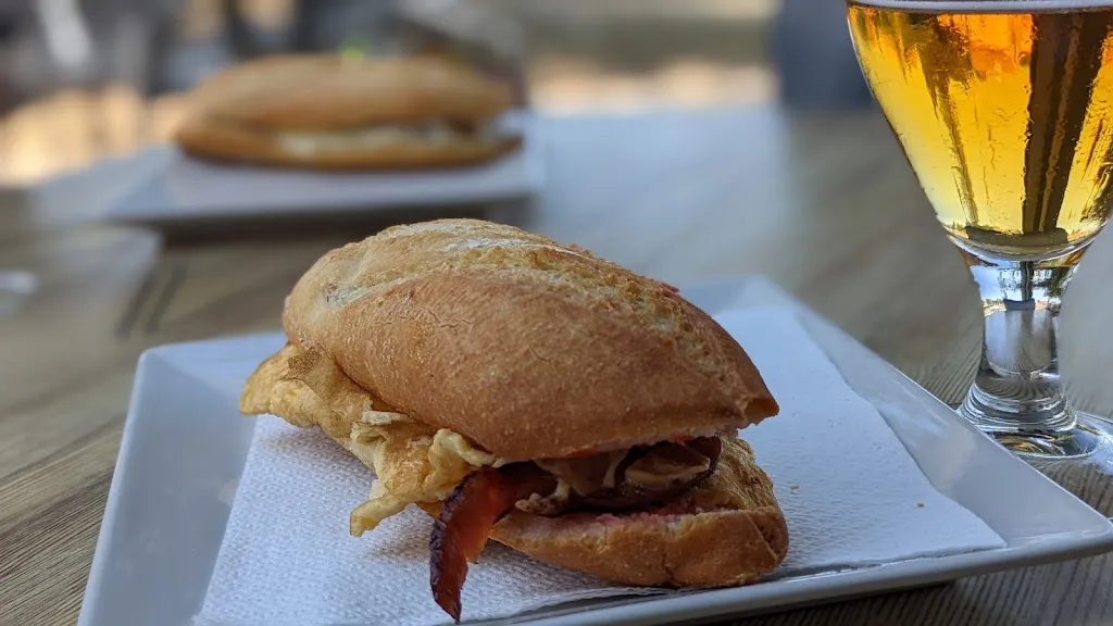 Menu_Bar Centre Social_Albons_image_9