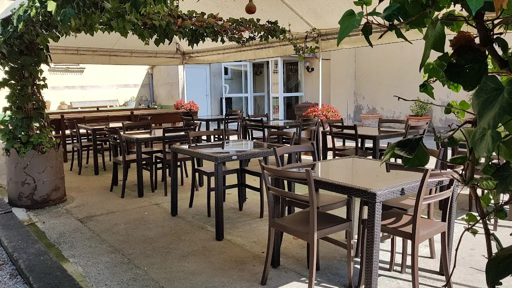 Bar Restaurant El Cafè restaurant in Argelaguer