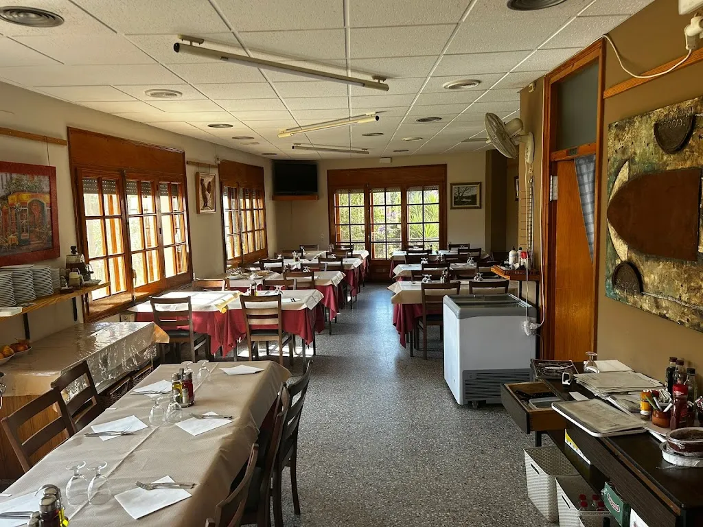 Bar Restaurant Fluvià restaurant in Bàscara