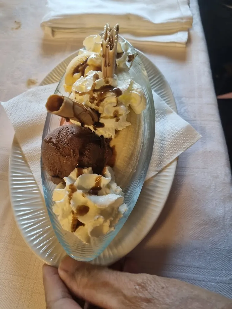 Julia Grondin_Restaurant Mas Pla_Bàscara_review