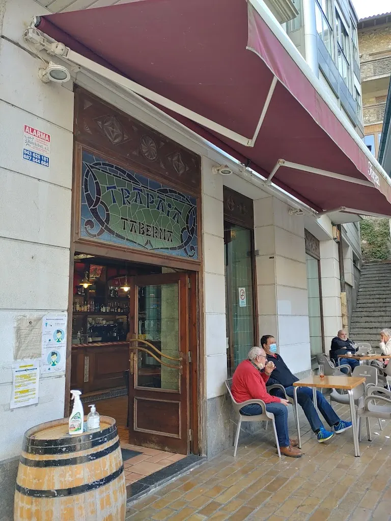 Bar Trapaia_Zumaia_slider_image_1