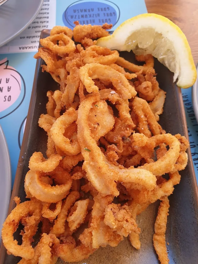 Itzurun taberna_Zumaia_slider_image_3