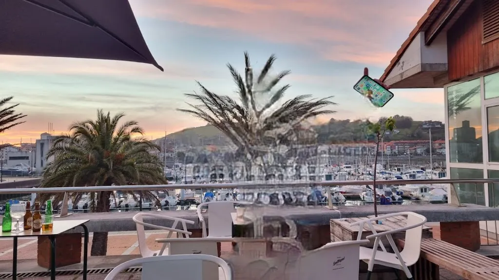 Flysch Erretegia -_Zumaia_slider_image_1