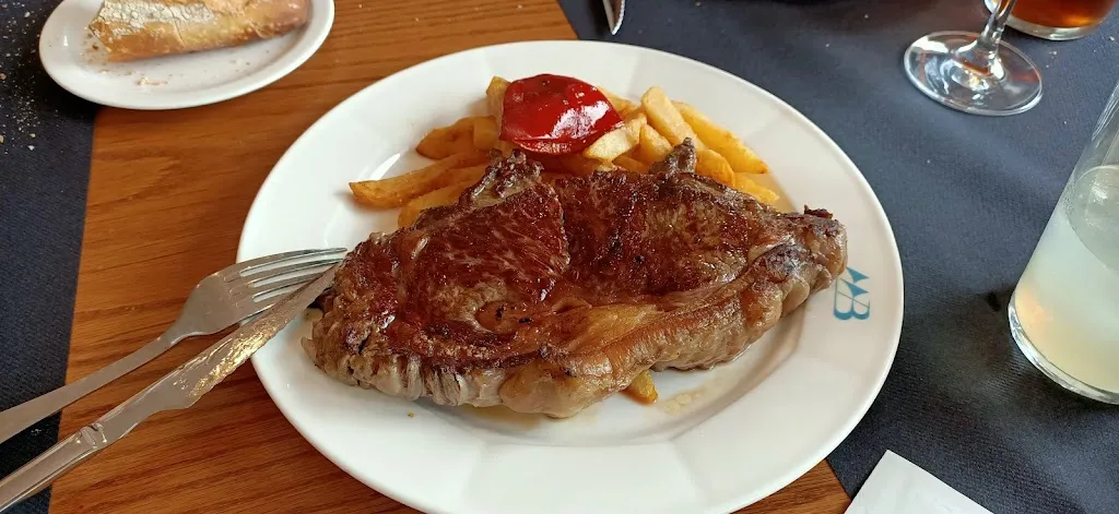 Manuel de Armas_Algorri_Zumaia_review