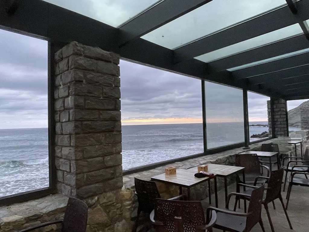 Enbata Kantina - Itzurun hondartzako txiringitoa_Zumaia_slider_image_1