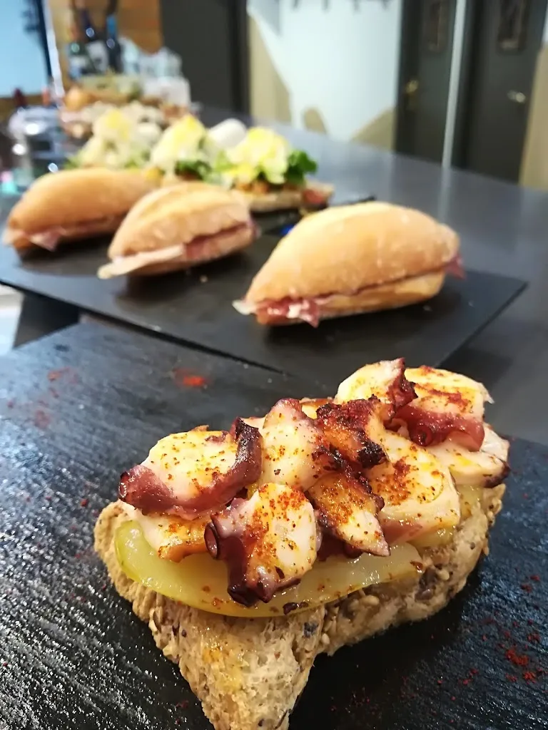 Nueva Taberna Algorri_Zumaia_slider_image_2