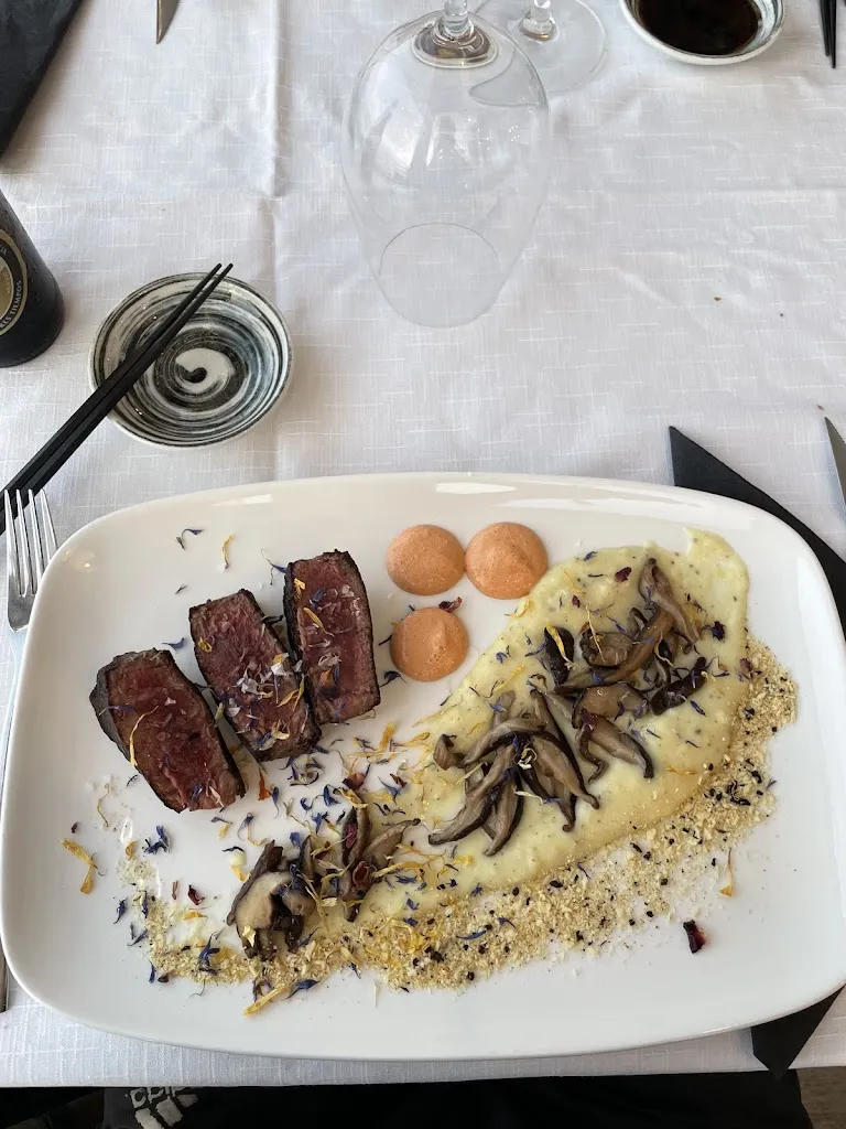 Leander Vanderbiesen_Gure Mixtura_Zarautz_review