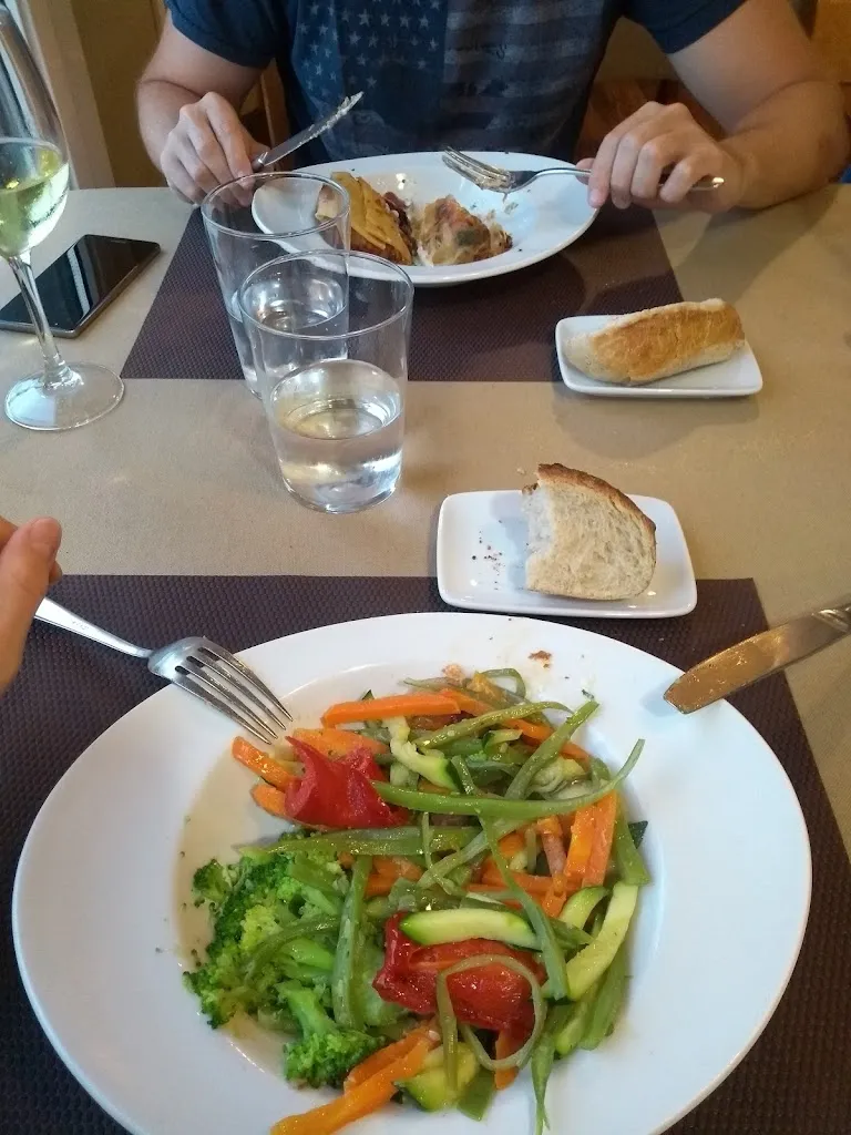 Paul_21_Gure Mixtura_Zarautz_review