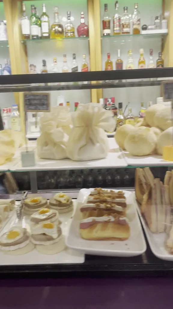 Salegi Taberna_Zarautz_slider_image_2