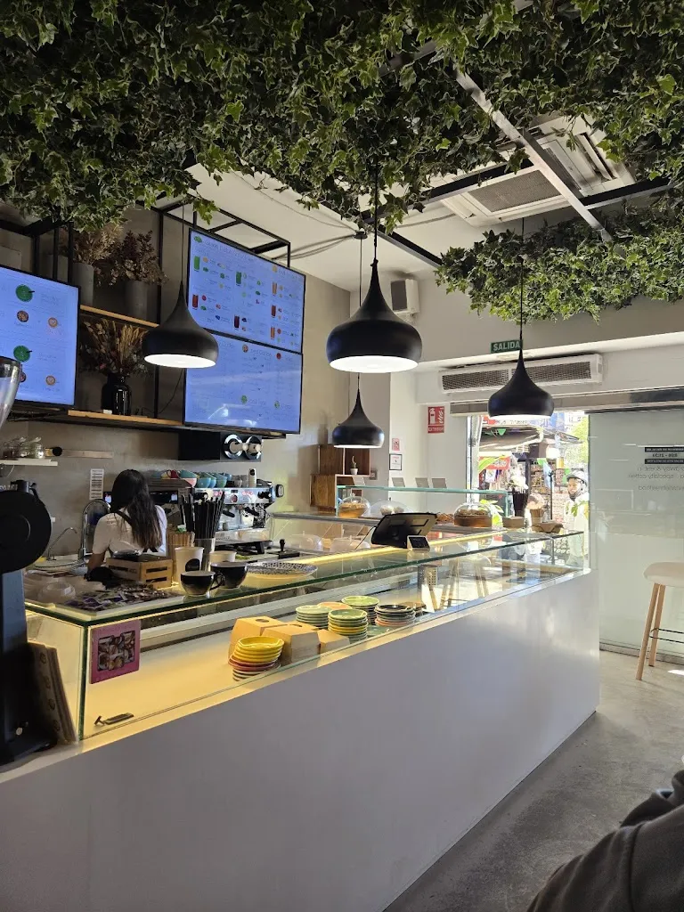 Scarlett Atocha - Reina Sofía | Specialty Coffee • Real Food_Baña A_slider_image_3