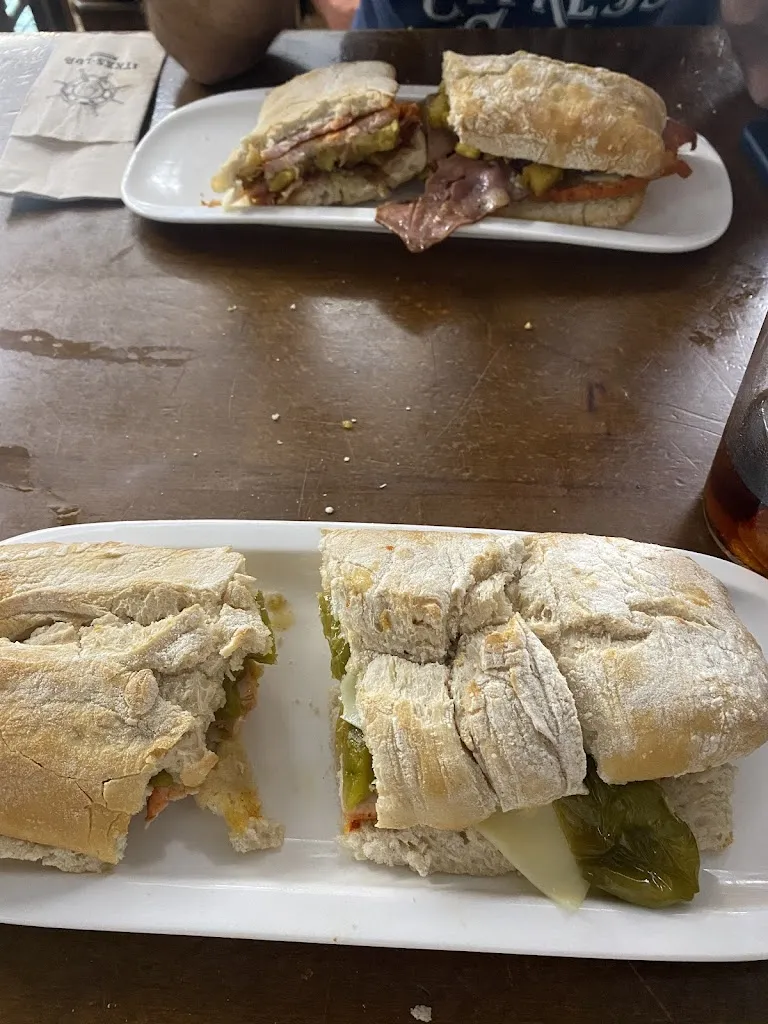 Karlyn McMorris_Itxas-lur Taberna_Zarautz_avis