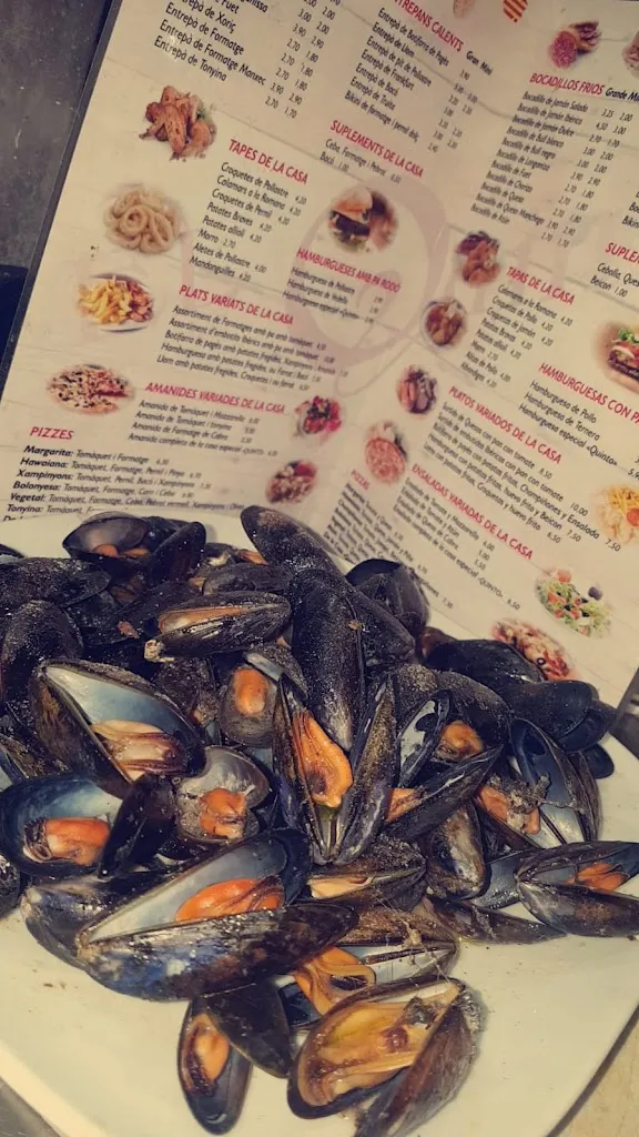 Menu_Bar cafeteria el quinto_Bescanó_image_3