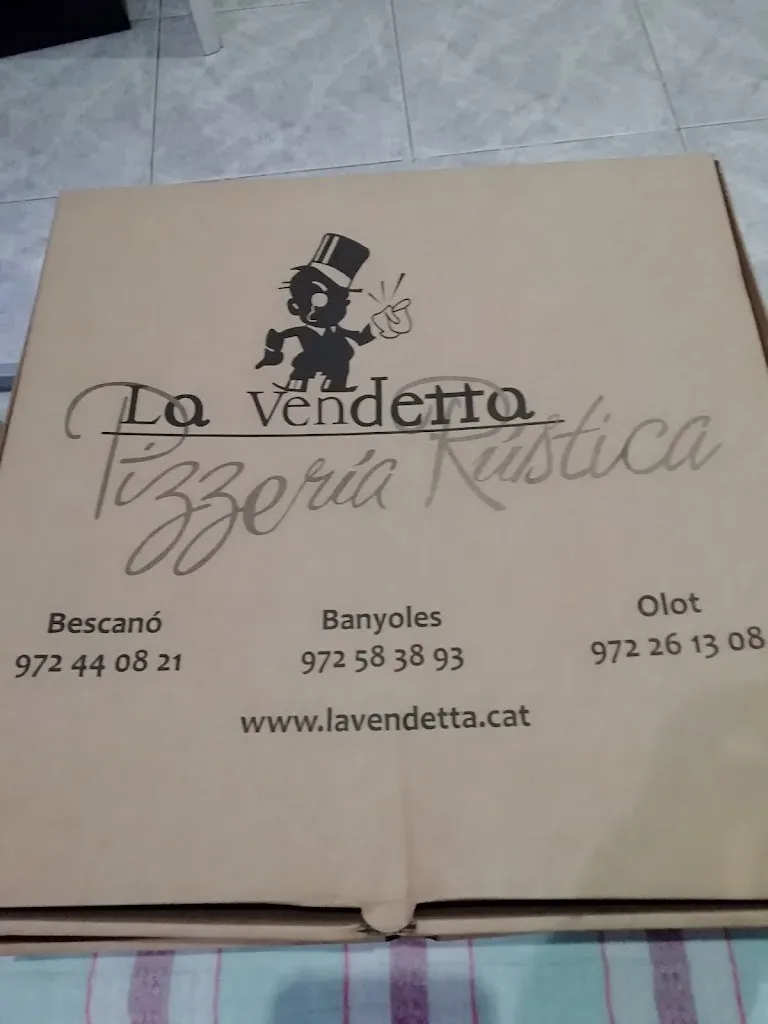 Alba_Pizzeria La Vendetta_Bescanó_review