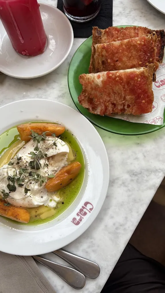 Mackenzie Bird_Clara Begur_Begur_review