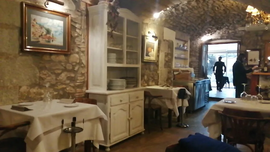 Rostei_Begur_slider_image_2