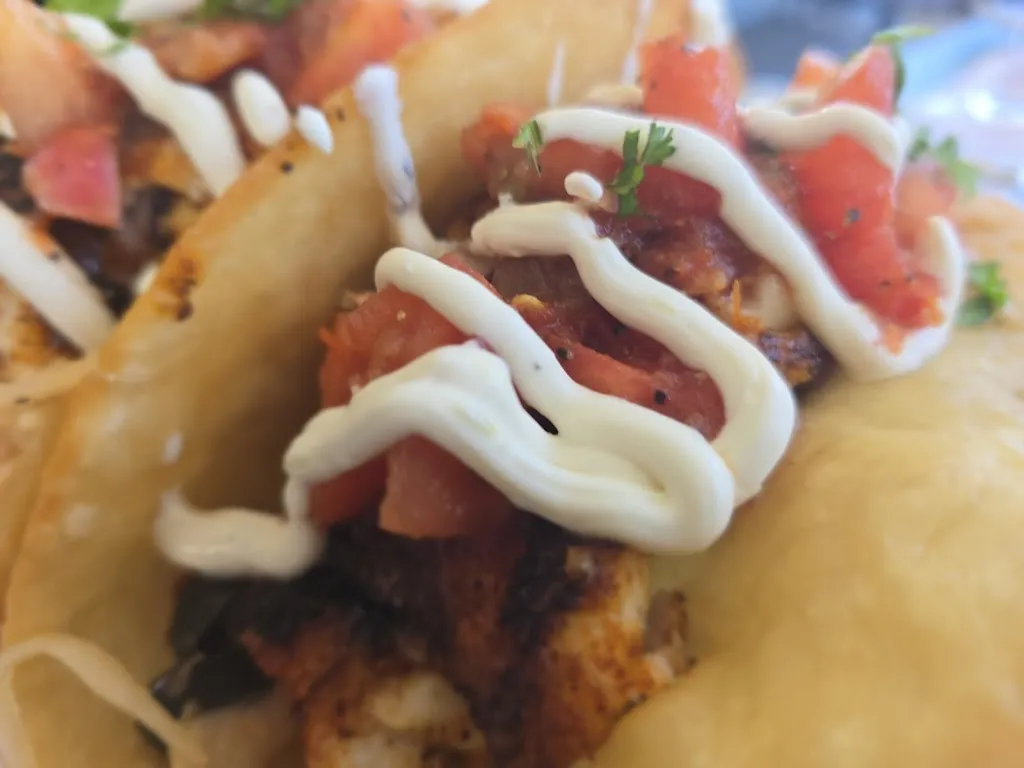 Morgan Benton_Wahoo's Bistro & Patio_Beuda_review