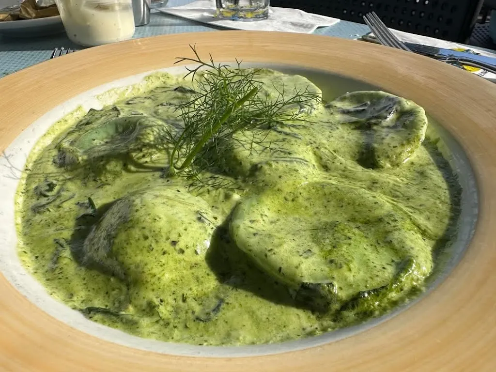 Tim McCauley_Wahoo's Bistro & Patio_Beuda_review