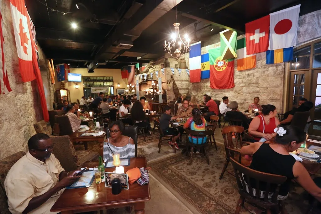 Frog & Onion Pub and Restaurant_Beuda_slider_image_1