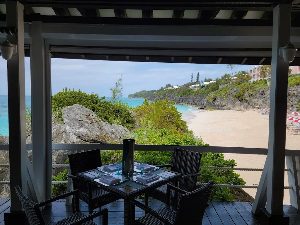 Coconuts_Beuda_slider_image_1