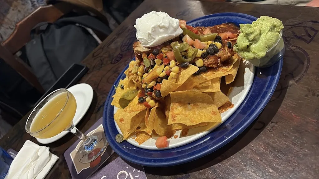 Jessica Shattuck_The Swizzle Inn Pub and Restaurant_Beuda_review