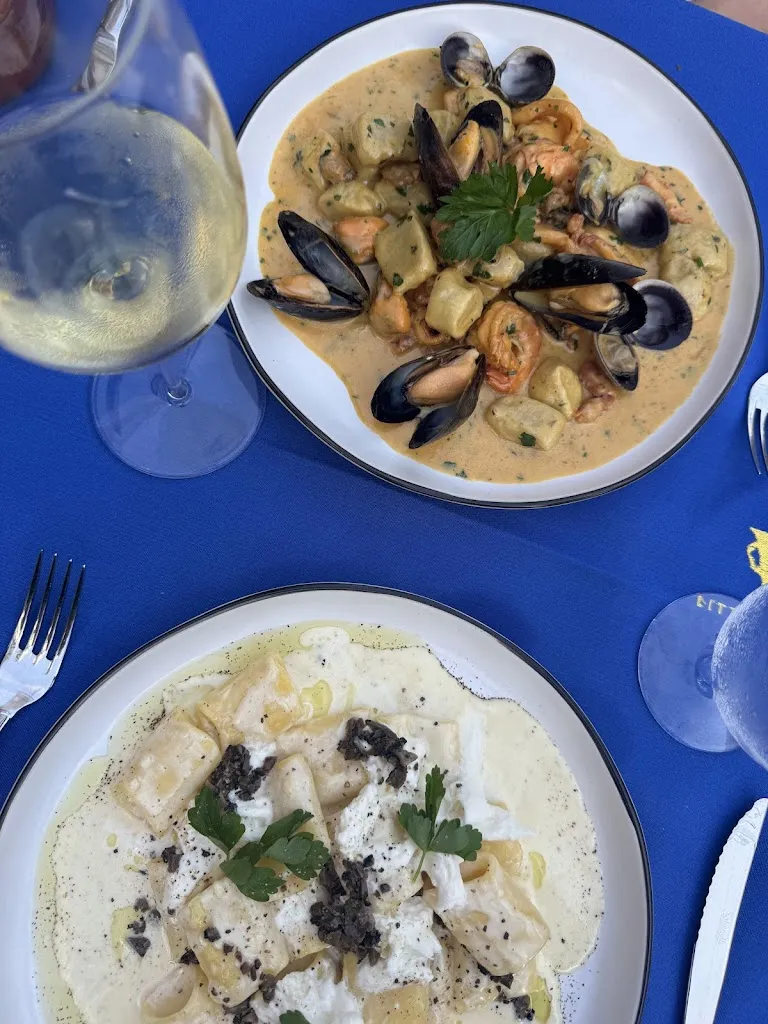 Crystal Xu_Little Venice_Beuda_review