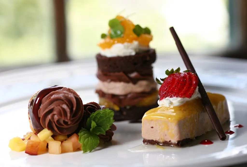 Tom Moore's Tavern_Beuda_slider_image_2