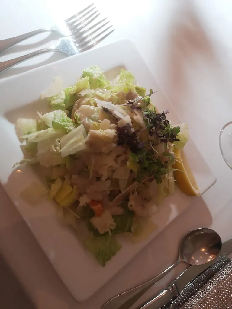 Karla Arzate_Harry's at the Waterfront_Beuda_review