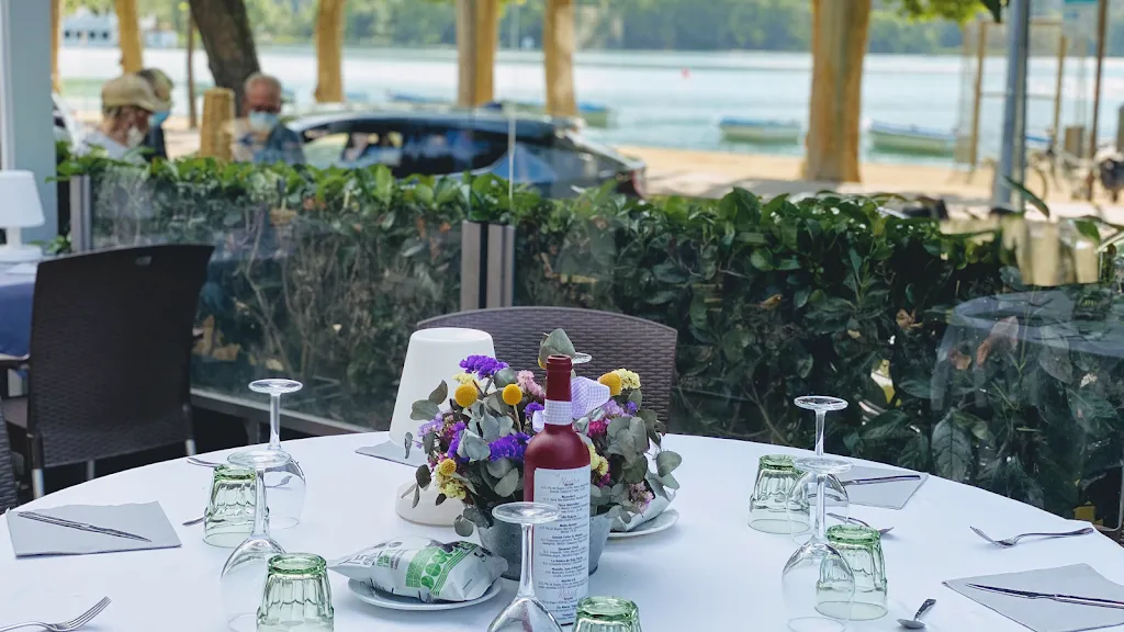 Restaurant La Carpa de l'Estany restaurant in Banyoles