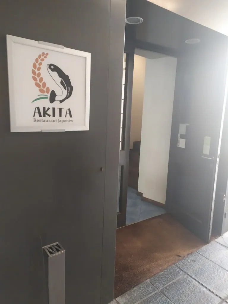 Pol_Akita_Banyoles_review