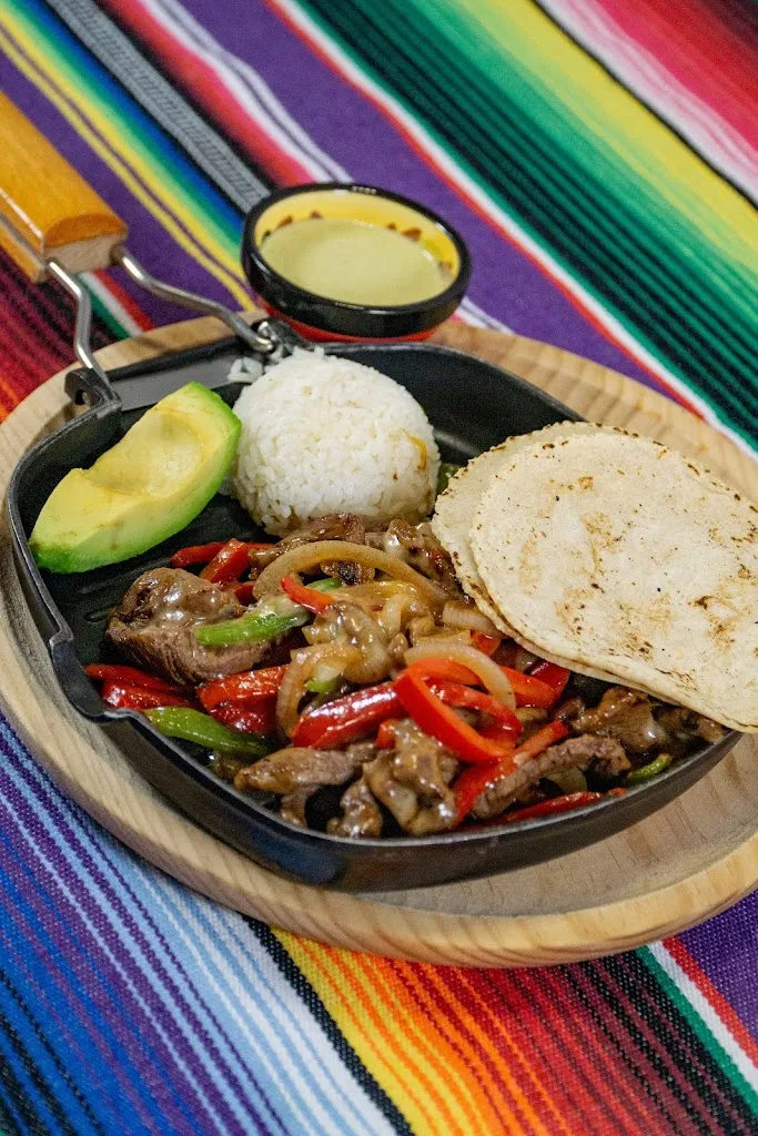 Tequilas & Tacos_Banyoles_slider_image_3