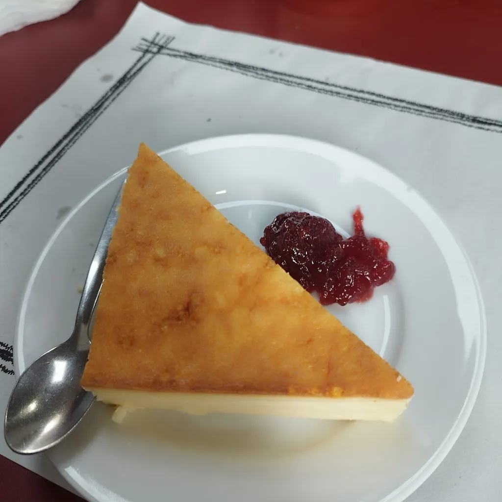 Pol_Can Garriga_Banyoles_review