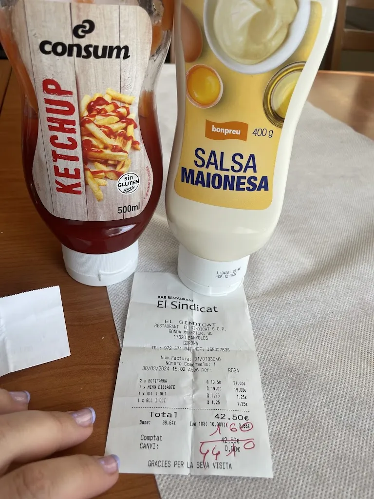 Meritxell Carreño Tordera_Bar Restaurant El Sindicat_Banyoles_review