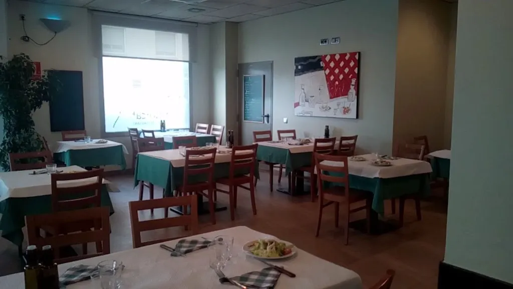 Bar Restaurant El Sindicat restaurant in Banyoles