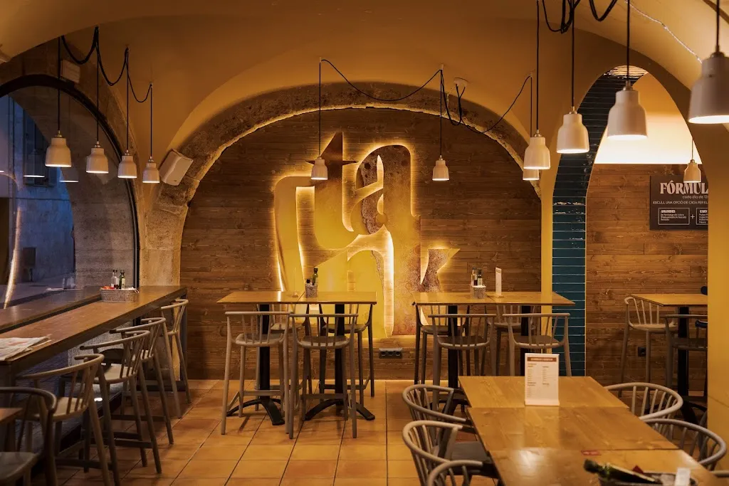 Tank, la birra i els entrepans de Banyoles restaurant in Banyoles