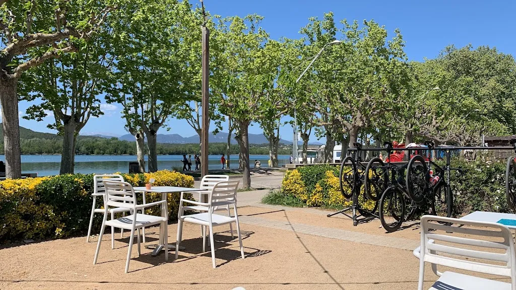 Bob McKerrell_Set Cafè, el bar de la costa de Banyoles_Banyoles_review