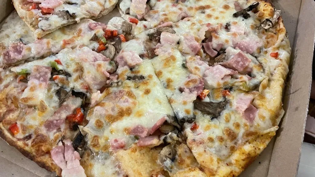 Enric Xicoy Comas_DON CAMILLO BANYOLES_Banyoles_review