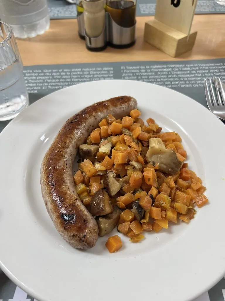 Bar-restaurant Travertí_Banyoles_slider_image_3