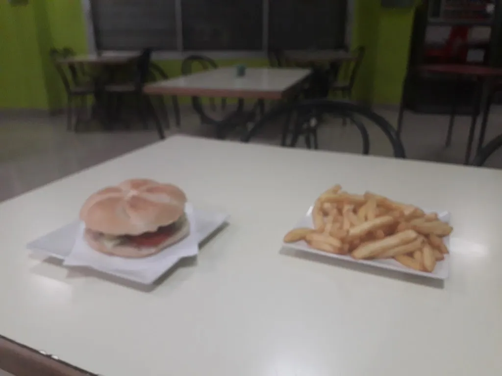 Menu_Bar ca la mari hola el cala mari sa trasladat amb restaurant can masonet cornella de terri caretera pujals nr 2_Banyoles_image_3