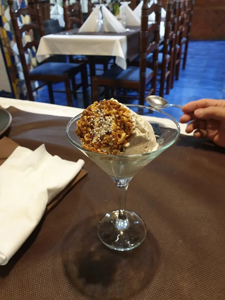 Sherman Yong_Cal Tronc_Besalú_review