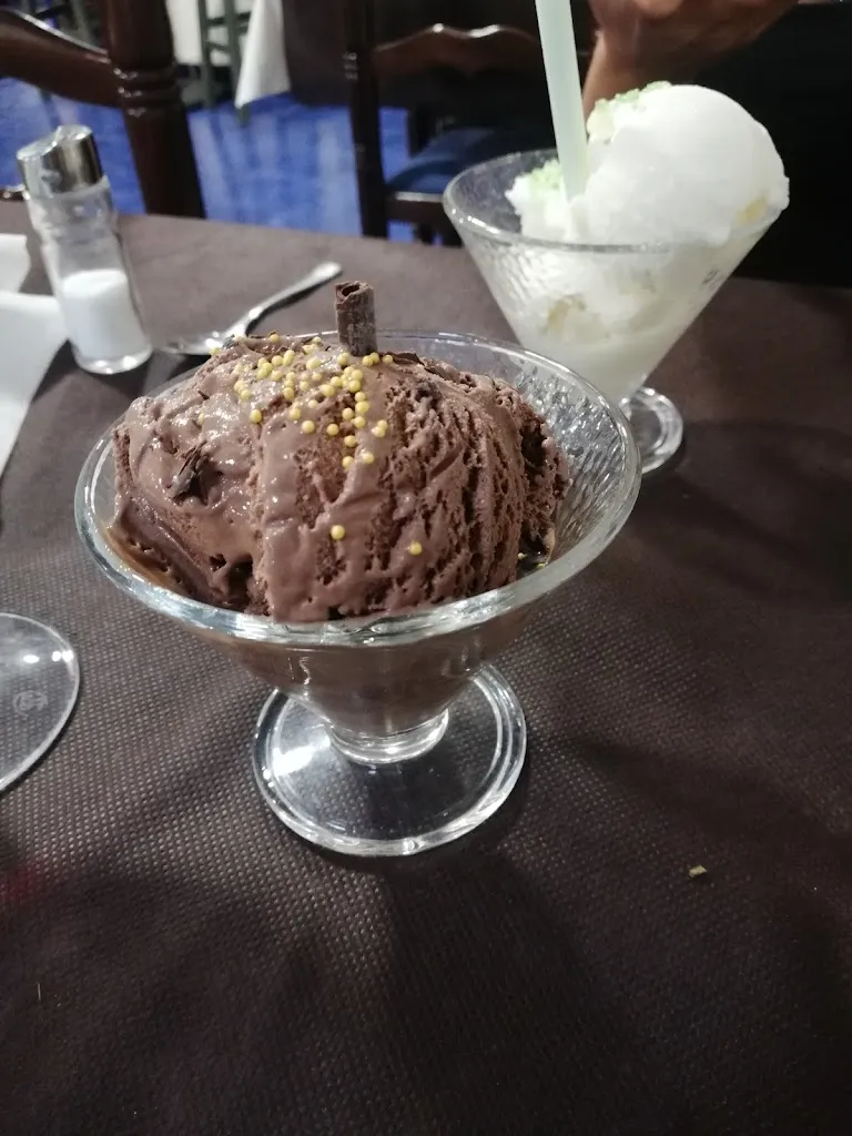 Yves Matar_Cal Tronc_Besalú_review