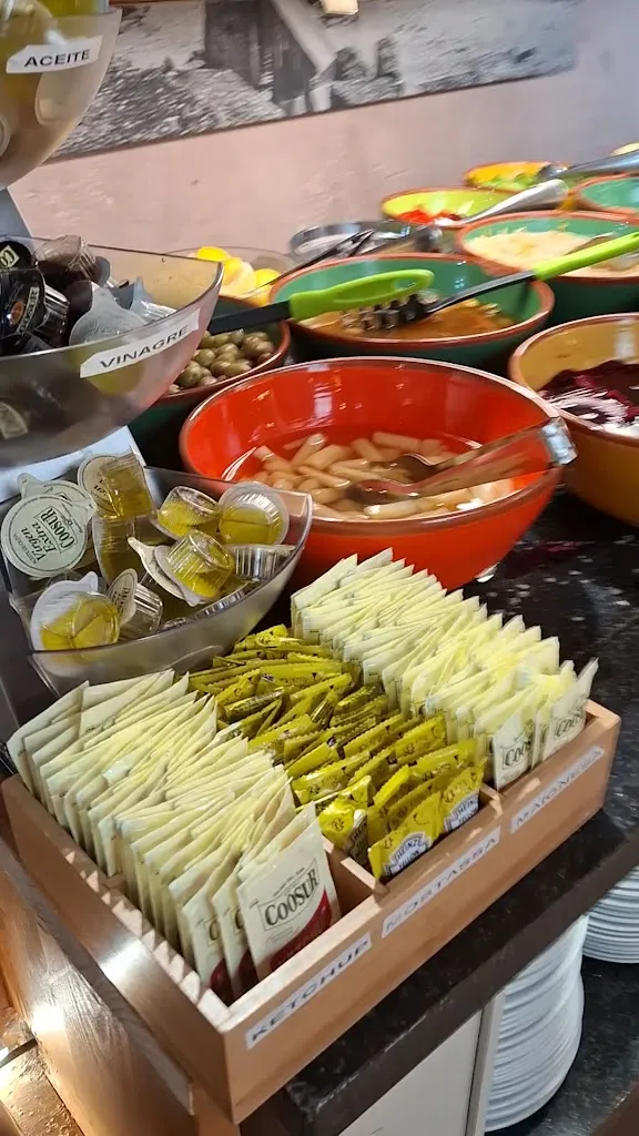 Restaurant Castell de Besalú_Besalú_slider_image_2