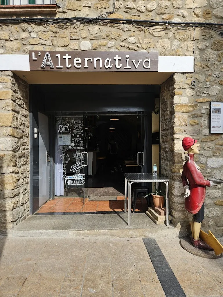 L'Alternativa_Besalú_slider_image_2